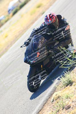 media/Oct-15-2023-TrackXperience (Sun) [[85198ff50b]]/Group 3/session 4 turn 3/